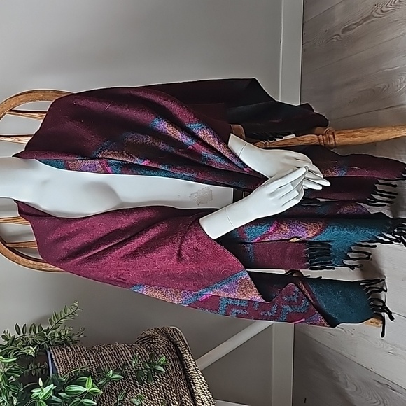 Forum Panço Geometric Shawl, o/s - Picture 1 of 12